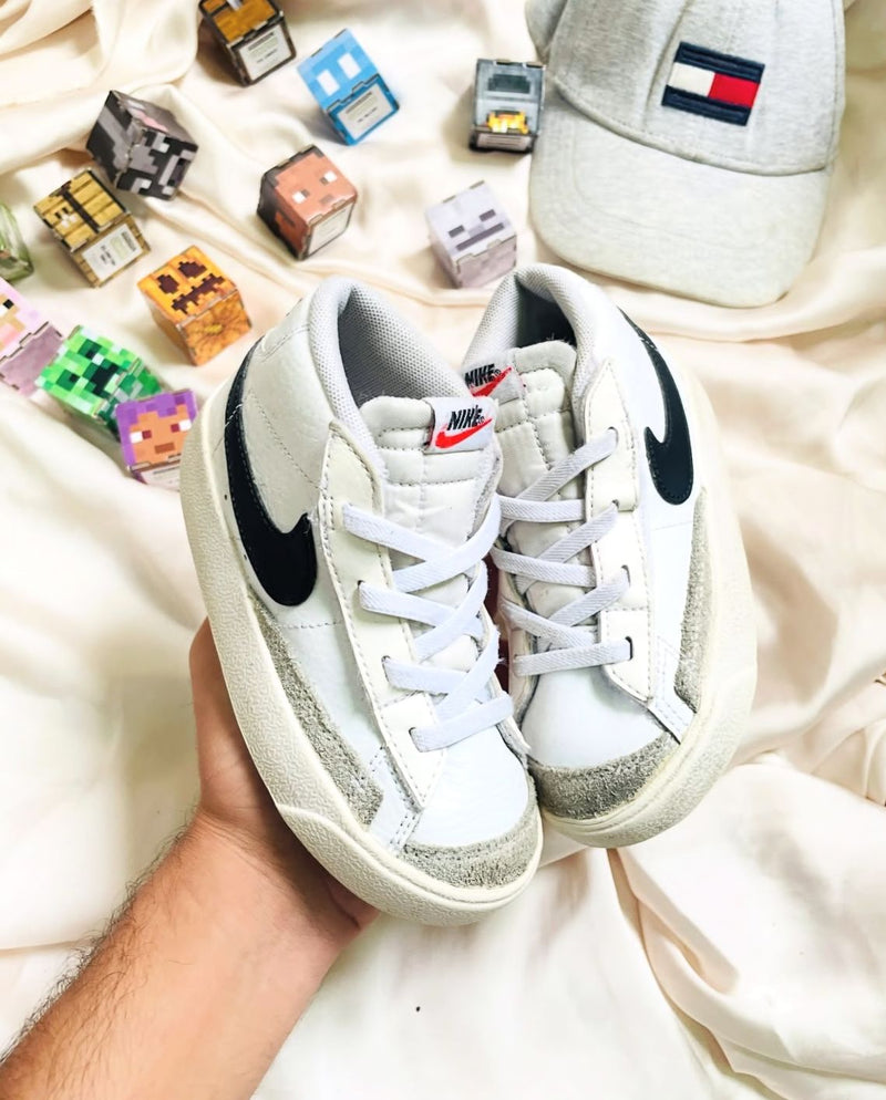Nike Blazer Mid '77 Kids (White & Black)