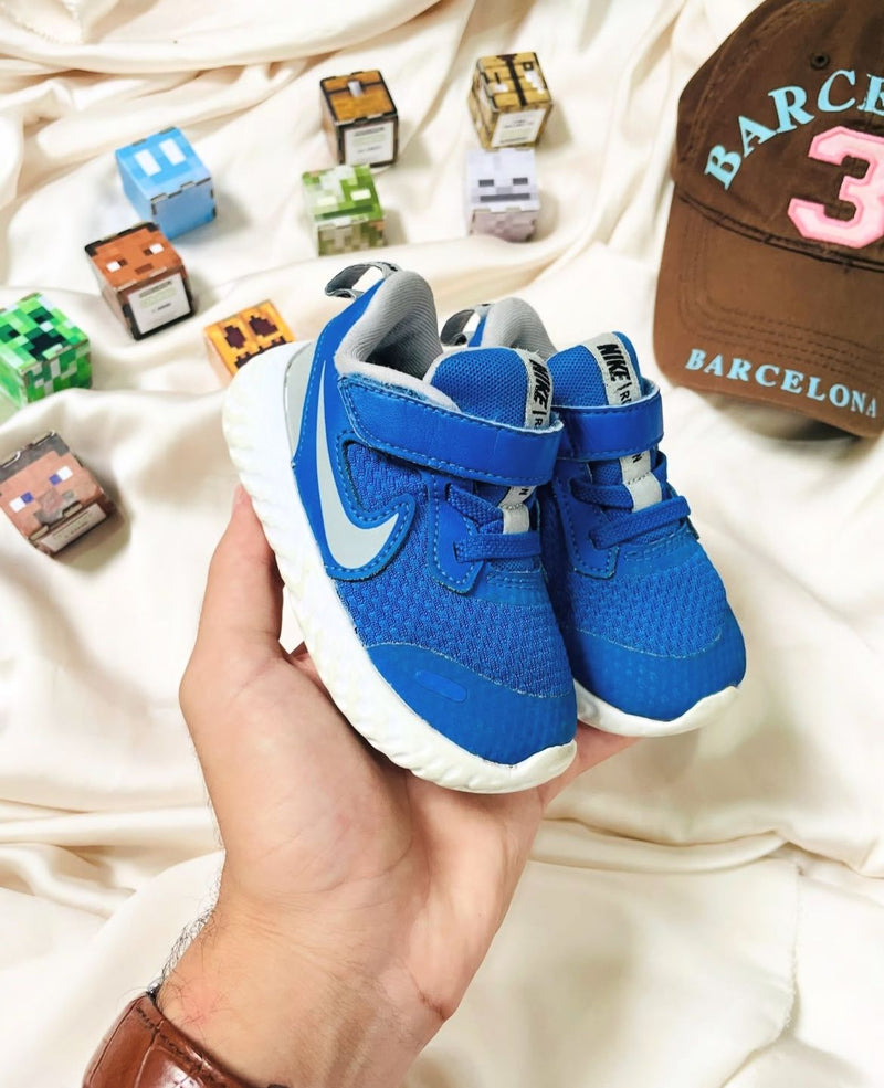 Nike Kids Running Shoes (Royal Blue & Silver) - Strap