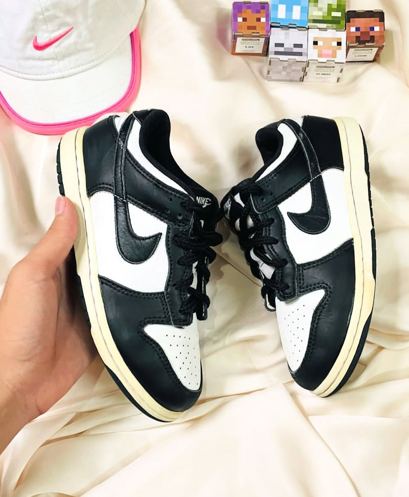 Nike Kids Dunk Low Sneakers (Black/White)